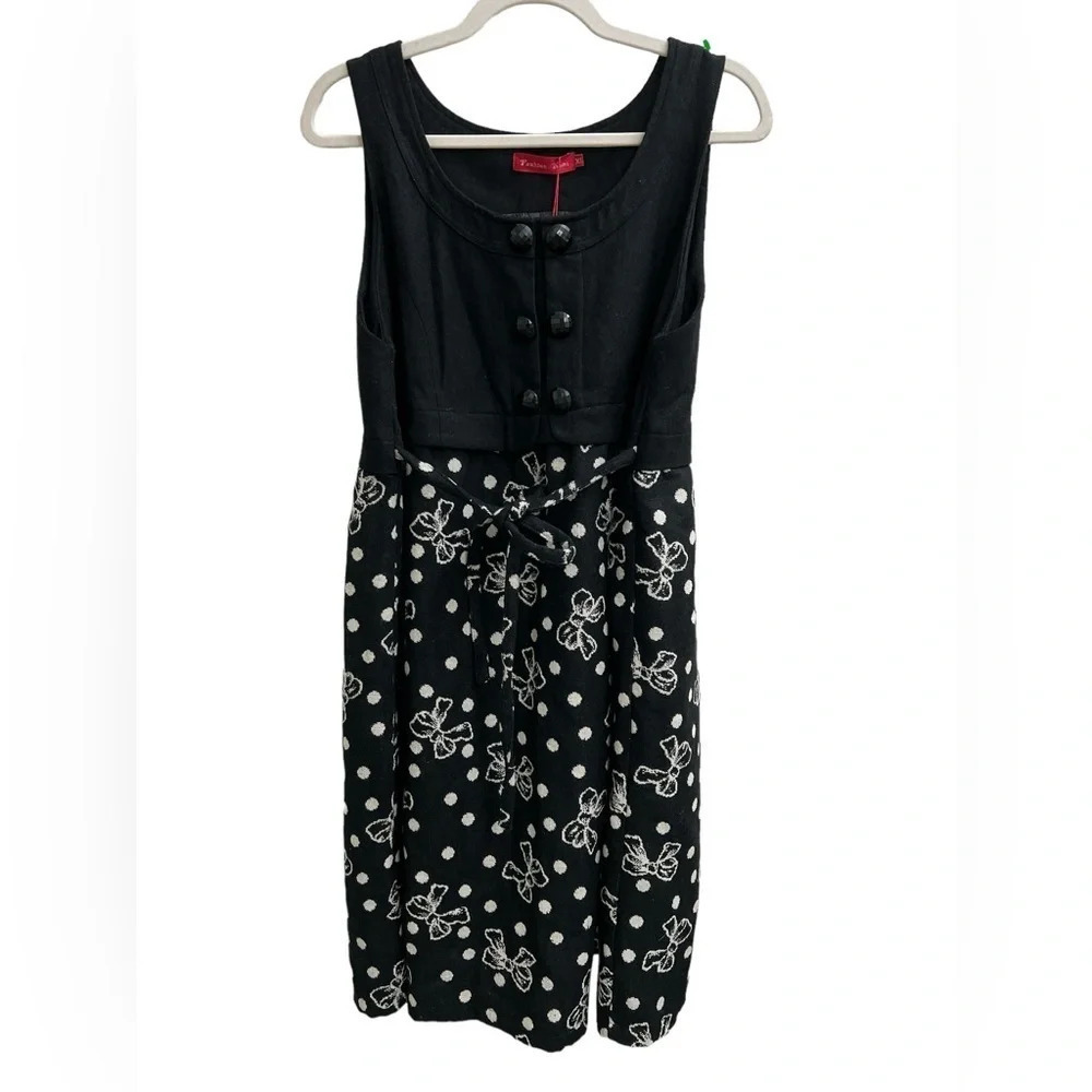 Polkadot bow black and white dress